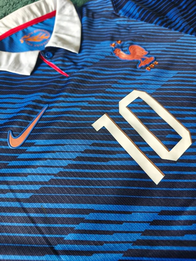 Customer photo of France away #10 jersey